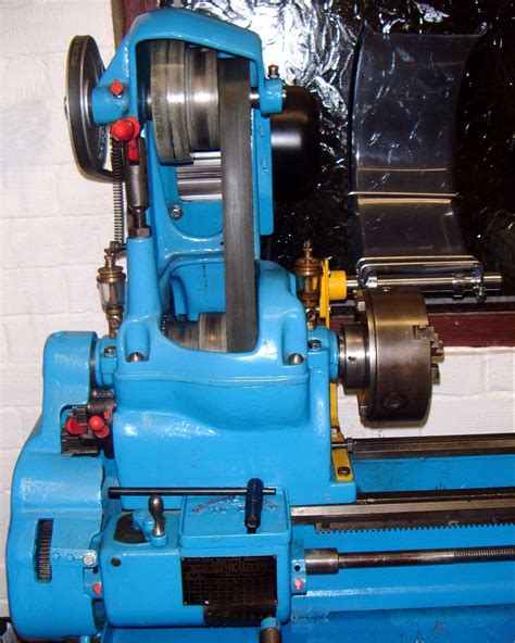 sheldon lathes  Sheldon 10-inch lathe with single-tumbler screwcutting gearbox as manufactured until 1947